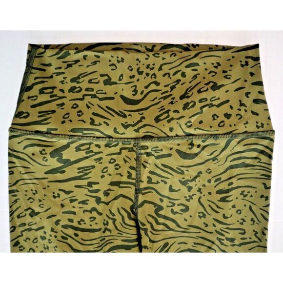 Athleta 798638-09 Women Sz M Green Animal Print Transcend 7/8 Tight Leggings - Picture 6 of 11